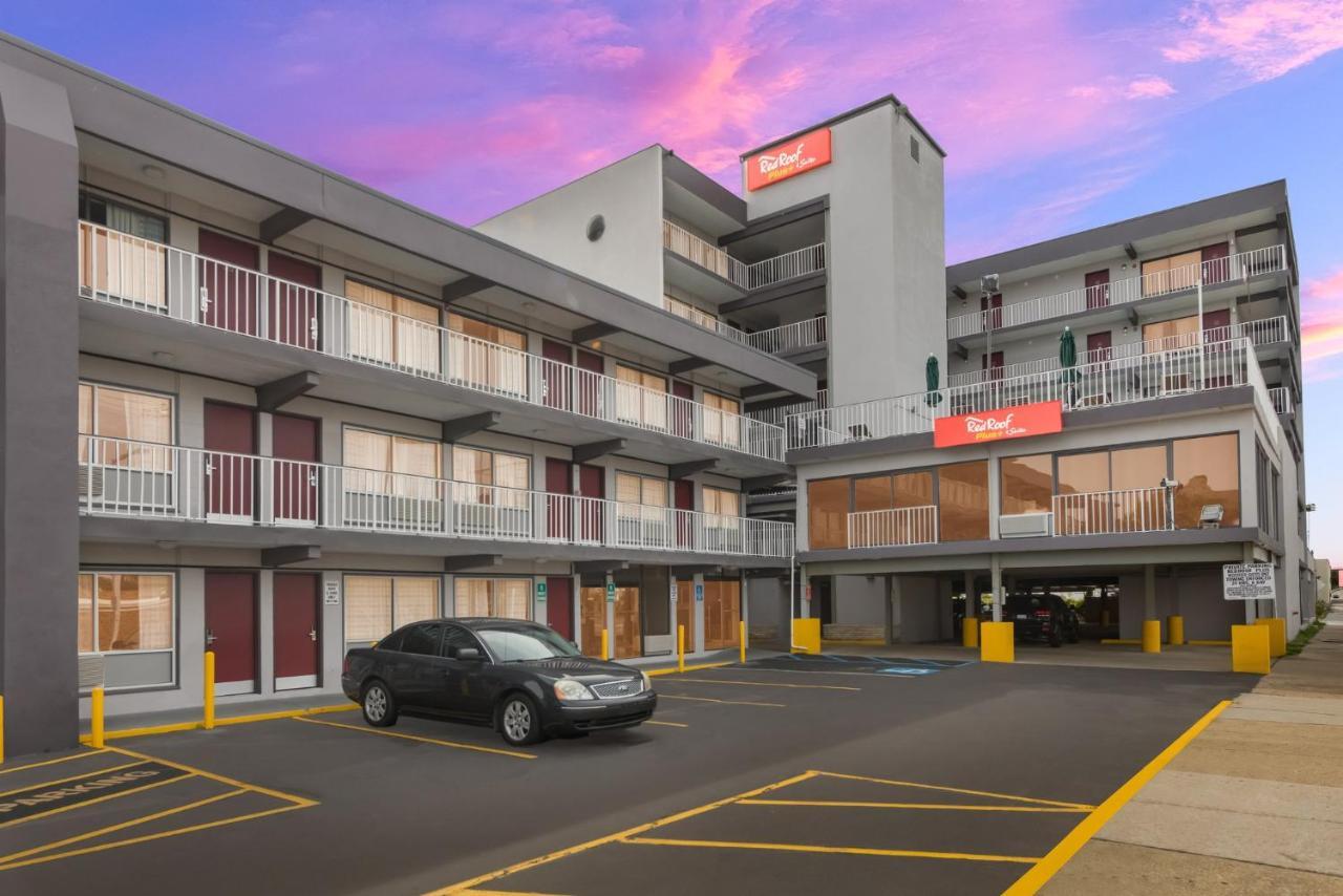 Red Roof Plus & Suites Virginia Beach - Seaside Екстер'єр фото